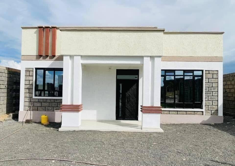 3BR Flat Roof Bungalow with Customisable Interiors - Kitengela