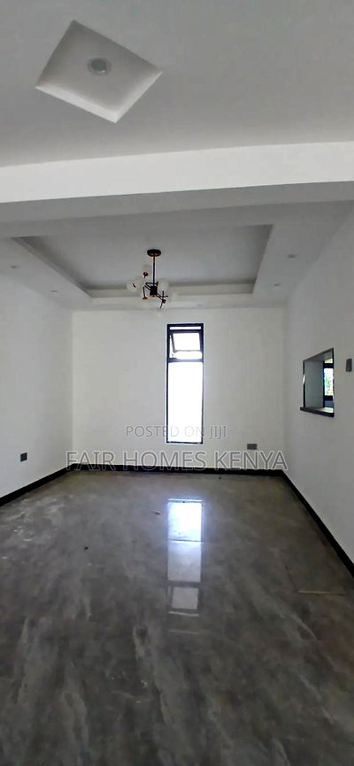 4bdrm Apartment in Valley Arcade, Lavington for sale - Image 4
