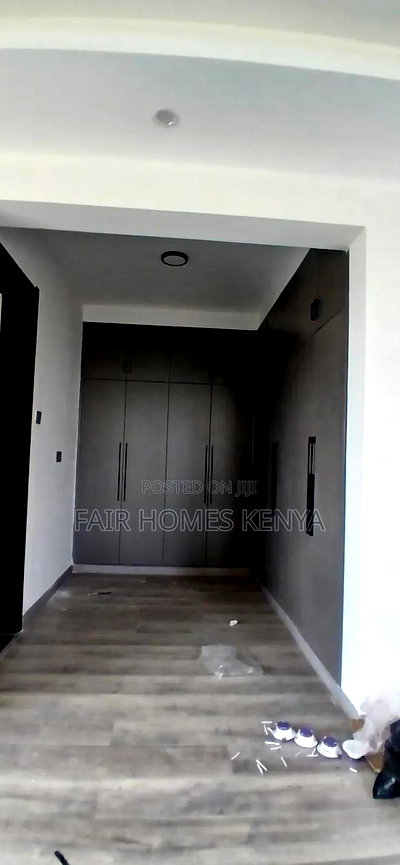 4bdrm Apartment in Valley Arcade, Lavington for sale - Image 16
