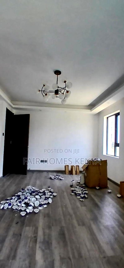 4bdrm Apartment in Valley Arcade, Lavington for sale - Image 17