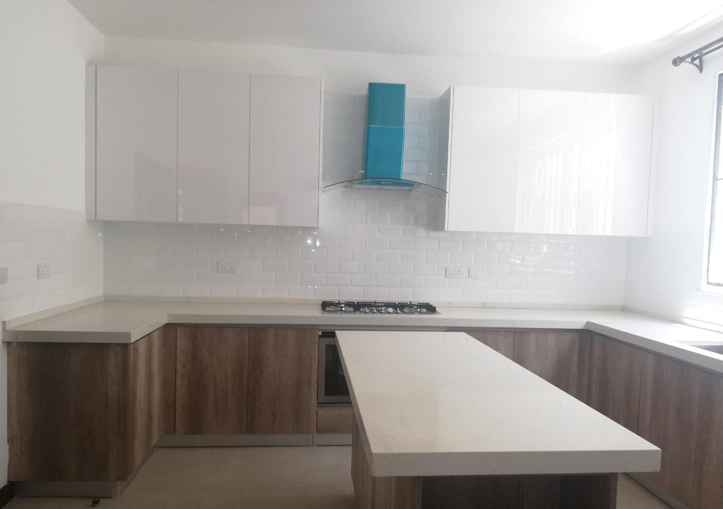 Newly Built 5-Ensuite Townhouse with Jacuzzi & Steam Bath - Lavington