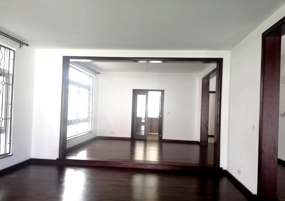 Newly Built 5-Ensuite Townhouse with Jacuzzi & Steam Bath - Lavington