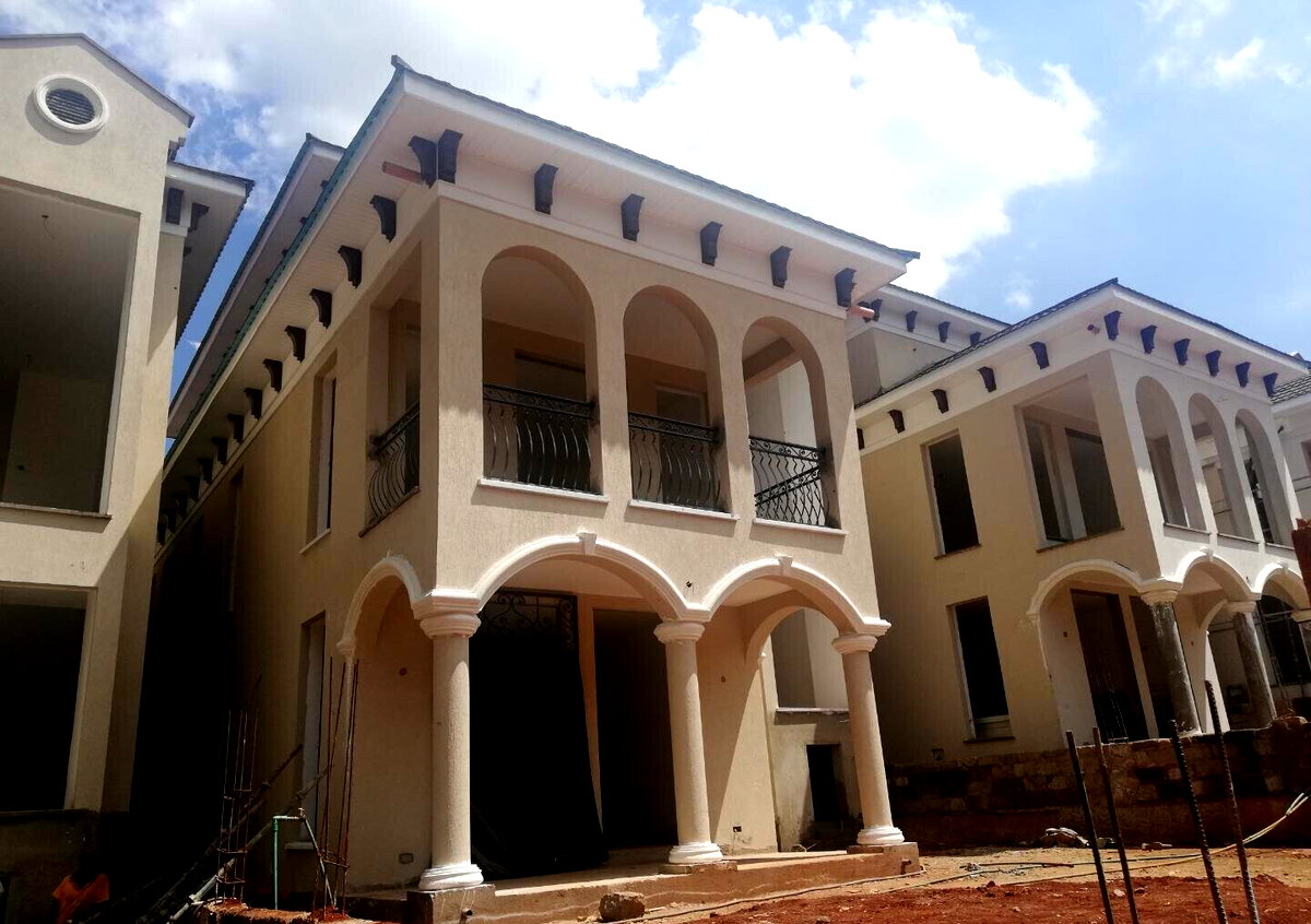 Newly Built 5-Ensuite Townhouse with Jacuzzi & Steam Bath - Lavington