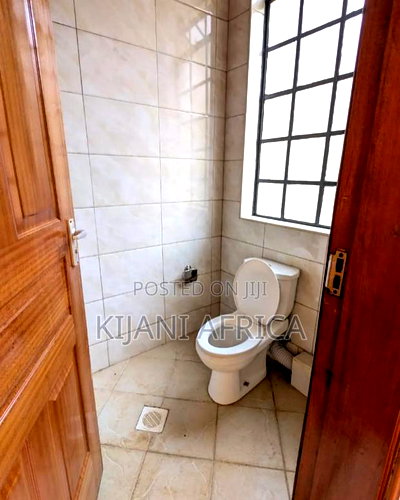 4bdrm Maisonette in Ruaka for rent - Image 12