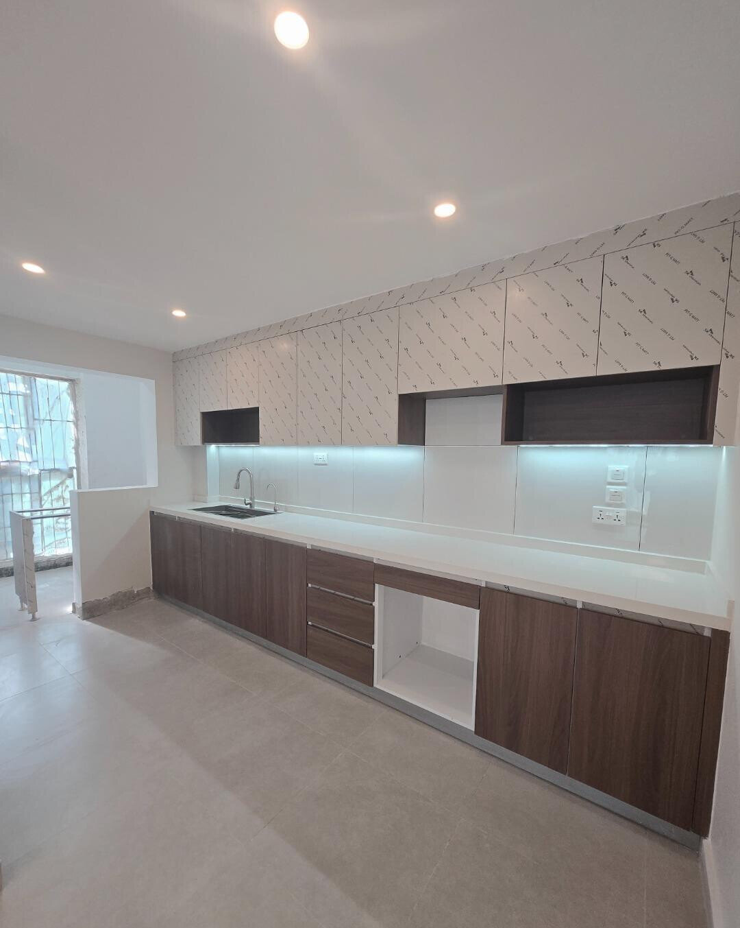 Fully Furnished 2BR with Rooftop Infinity Pool & 24-Hour Service - Kilimani