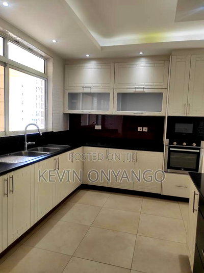 4bdrm Duplex in Parklands for rent - Image 7
