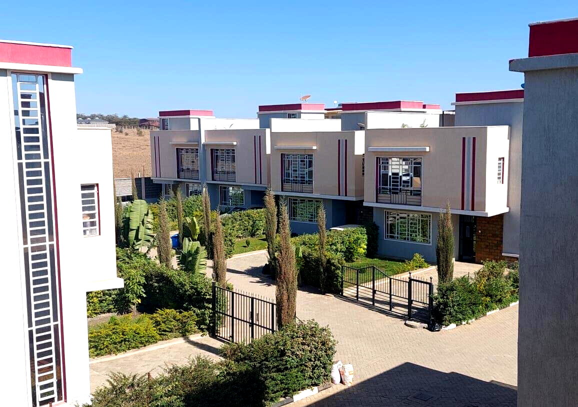 3BR Townhouse with Borehole & 1/8 Acre Garden - Kitengela