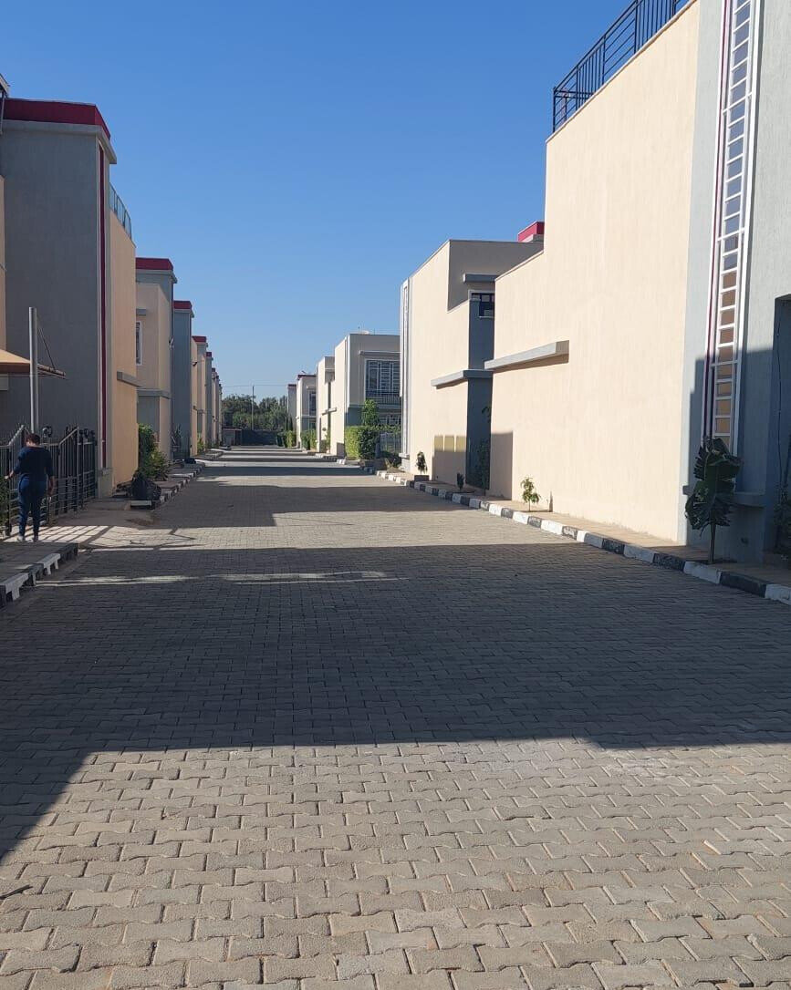 3BR Townhouse with Borehole & 1/8 Acre Garden - Kitengela