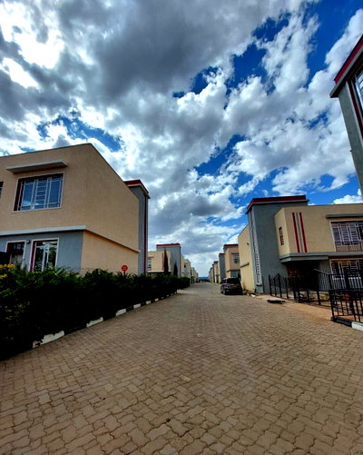 3BR Townhouse with Borehole & 1/8 Acre Garden - Kitengela