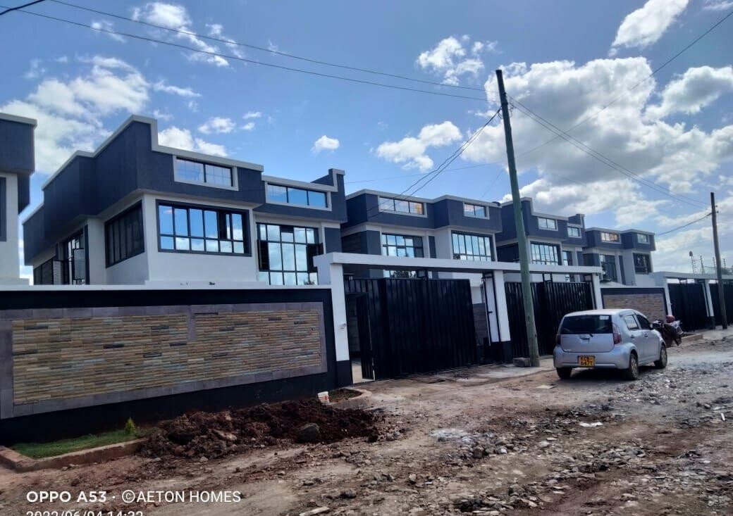 4BR Townhouse with Ready Title & CCTV - 4km off Thika Highway