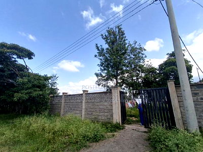 30*90 Plots for Sale in Kamulu Along Sir Henrys Drive - Image 6