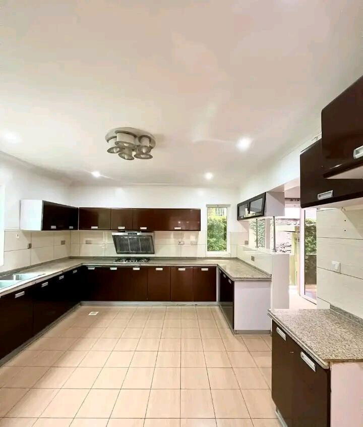 4BR Riverside Maisonette at KSh 270K