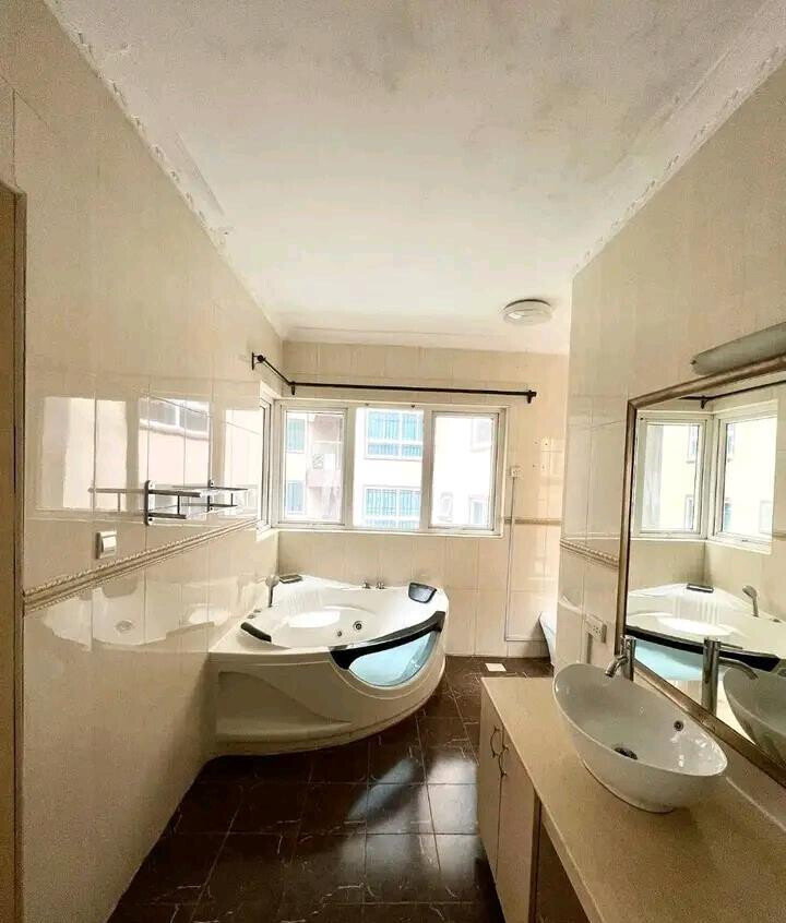 4BR Riverside Maisonette at KSh 270K