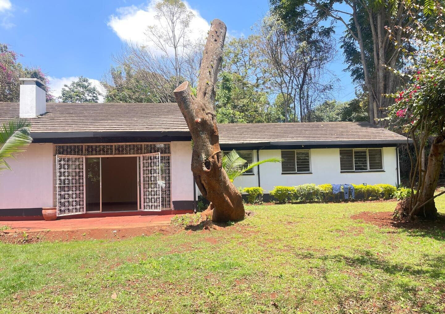 Rustic 4BR Townhouse on Half-Acre with DSQ - Loresho