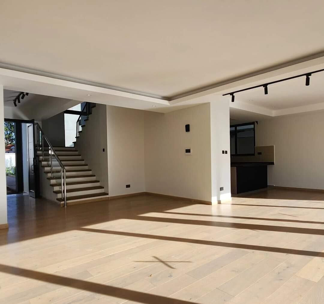 Ultra-Modern 5-Ensuite Villa in Gated Community - Lavington