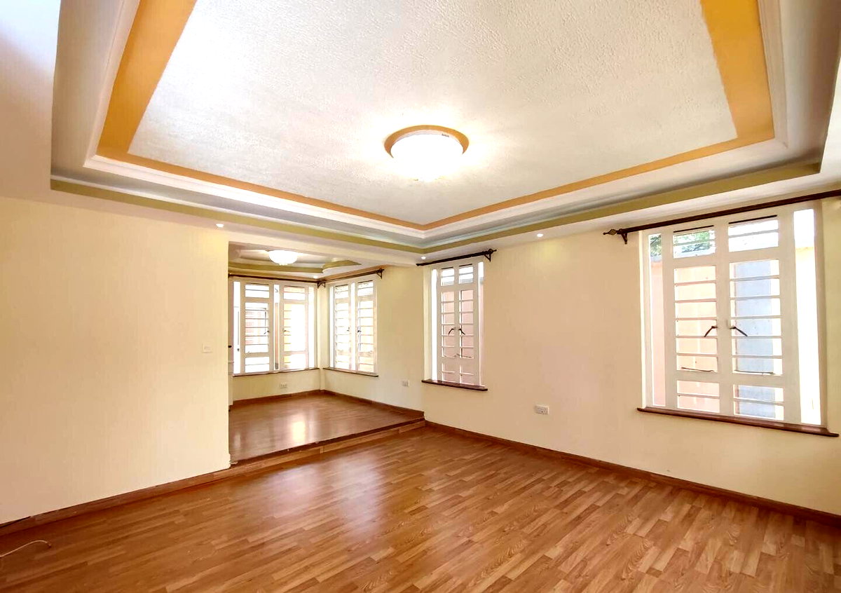 5BR All-Ensuite Townhouse with Private Study Rooms - Ruiru