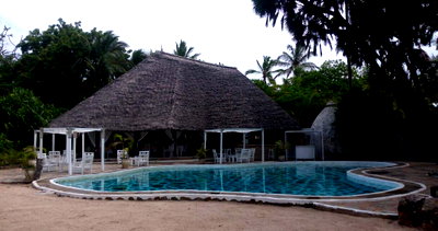 KSh 325M Beachfront Hotel with Parking
