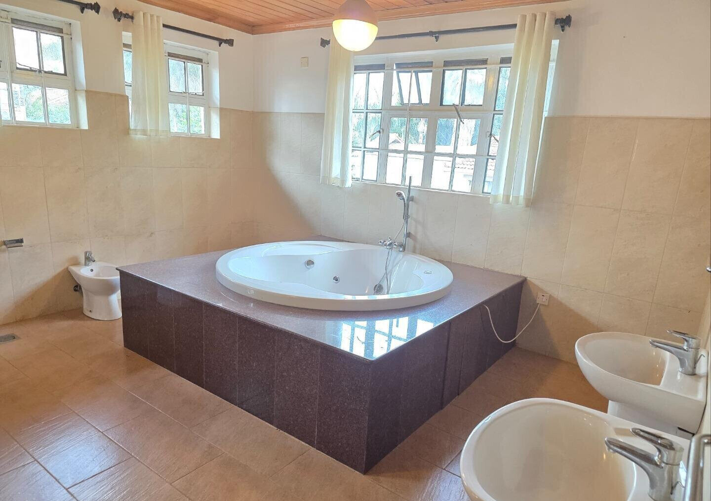 Half Acre 5BR Ambassadorial Home