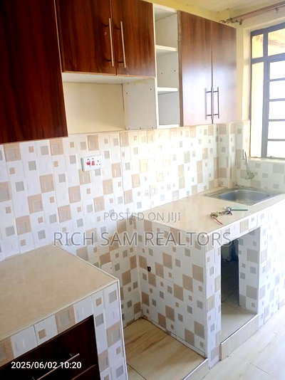 2bdrm House in Kiamunyi, Menengai West for rent - Image 9