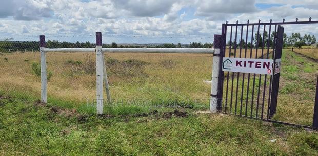 50 by 100 Plots, Kitengela, Million.