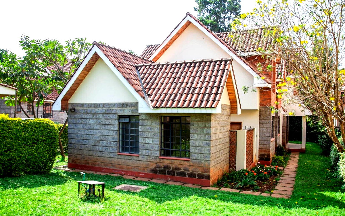 4-Ensuite Townhouse with DSQ & Private Garden - Lavington