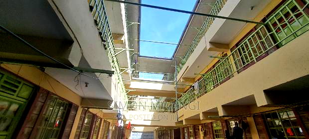 20bdrm Block of Flats in Ruiru Weirs Off for sale