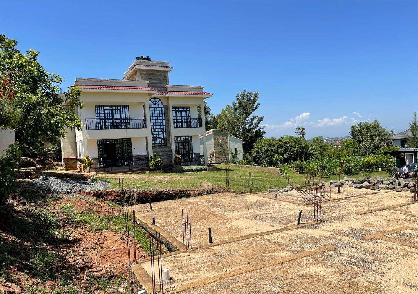 4BR Townhouse with DSQ & Development Potential - Kisumu CBD