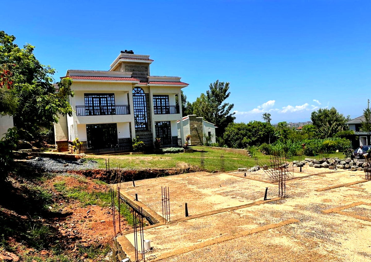 4BR Townhouse with DSQ & Development Potential - Kisumu CBD