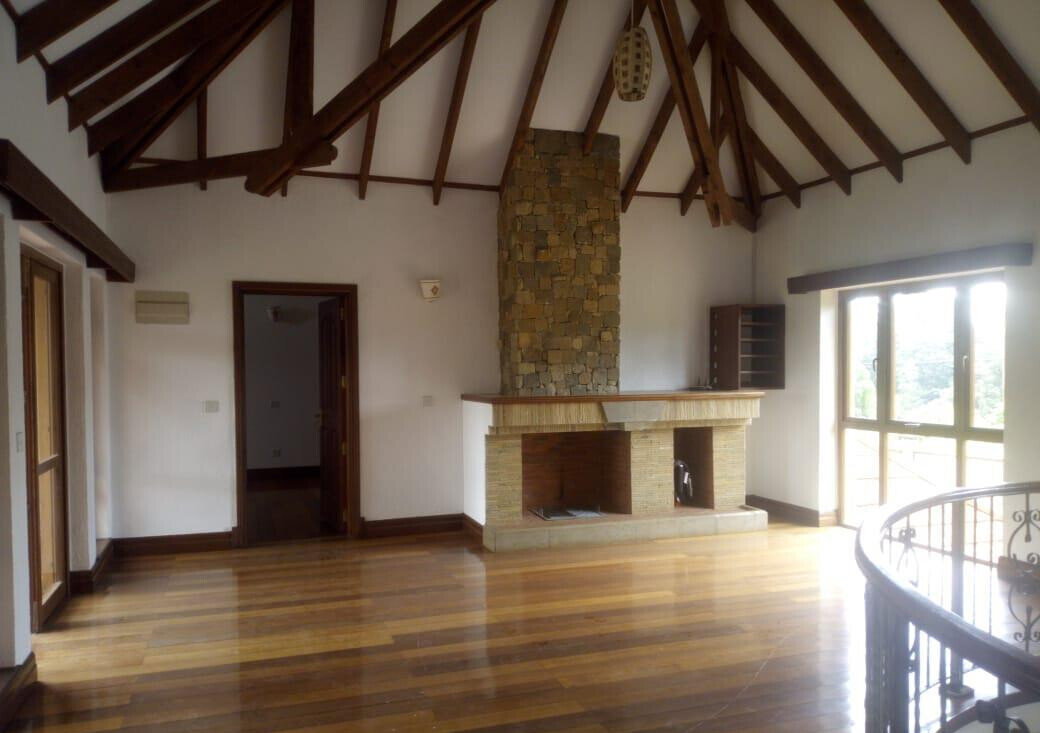 4 En-Suite Villa with Clubhouse & Tennis Court - Kitisuru