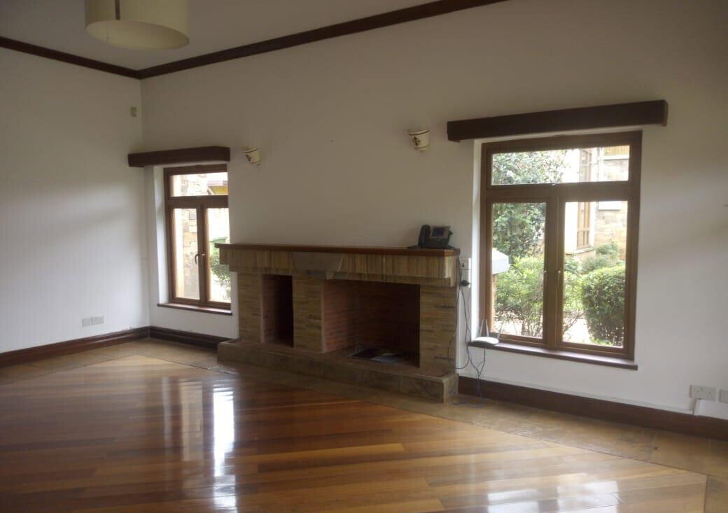 4 En-Suite Villa with Clubhouse & Tennis Court - Kitisuru