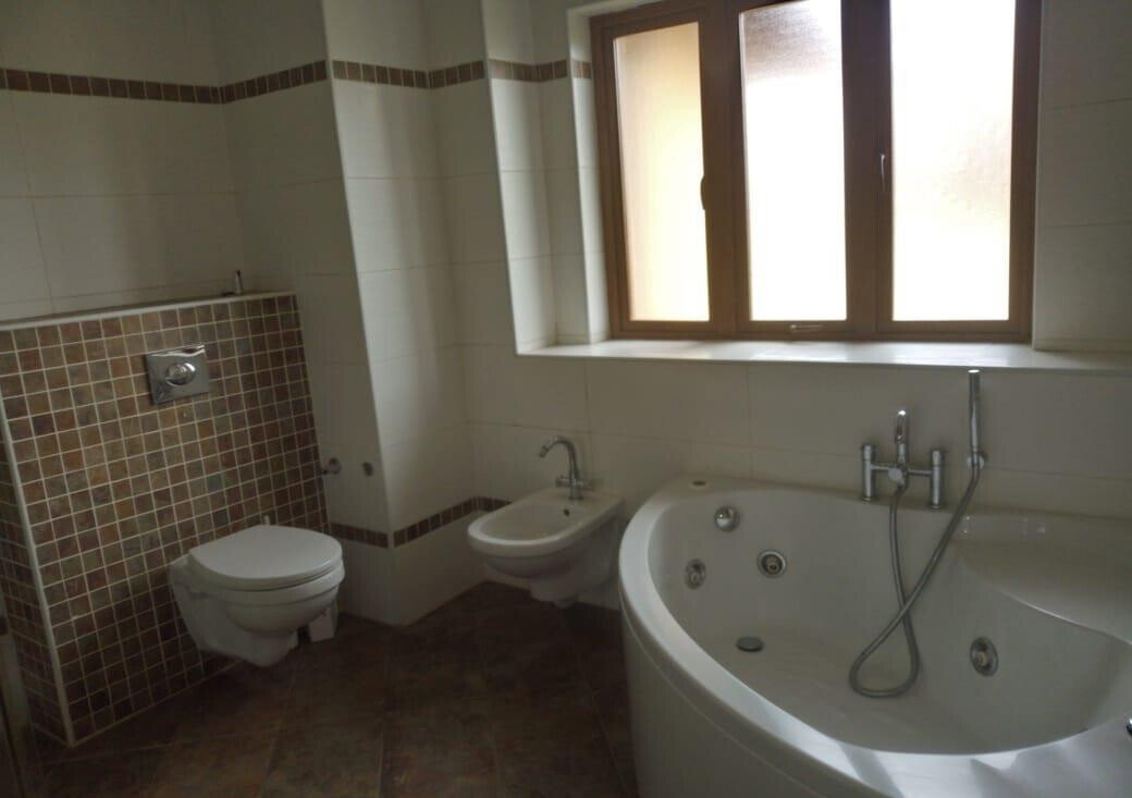4 En-Suite Villa with Clubhouse & Tennis Court - Kitisuru