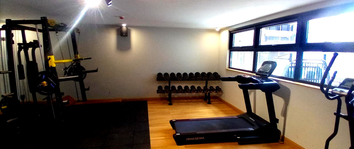 Diplomatic 5BR Villa with Cinema & Lift - Lavington