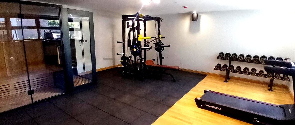 Diplomatic 5BR Villa with Cinema & Lift - Lavington