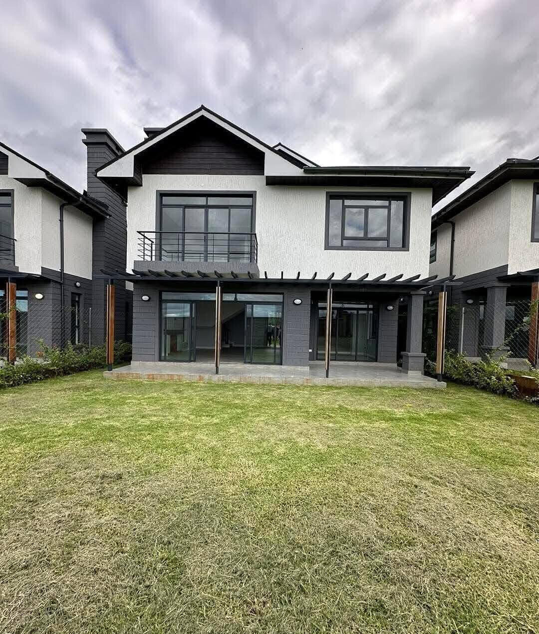 3BR Townhouse with Pool & Clubhouse - Runda, Nairobi
