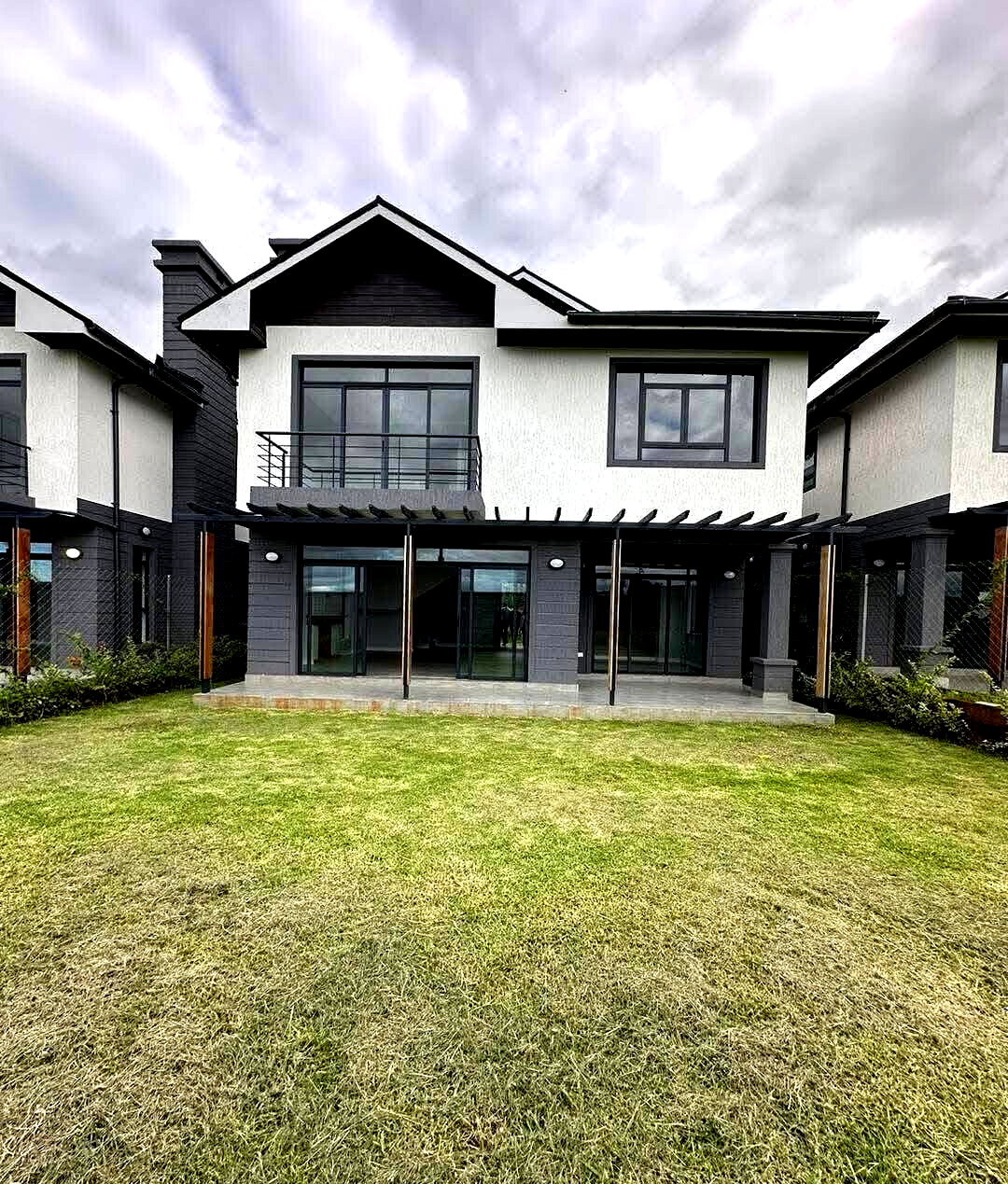 3BR Townhouse with Pool & Clubhouse - Runda, Nairobi