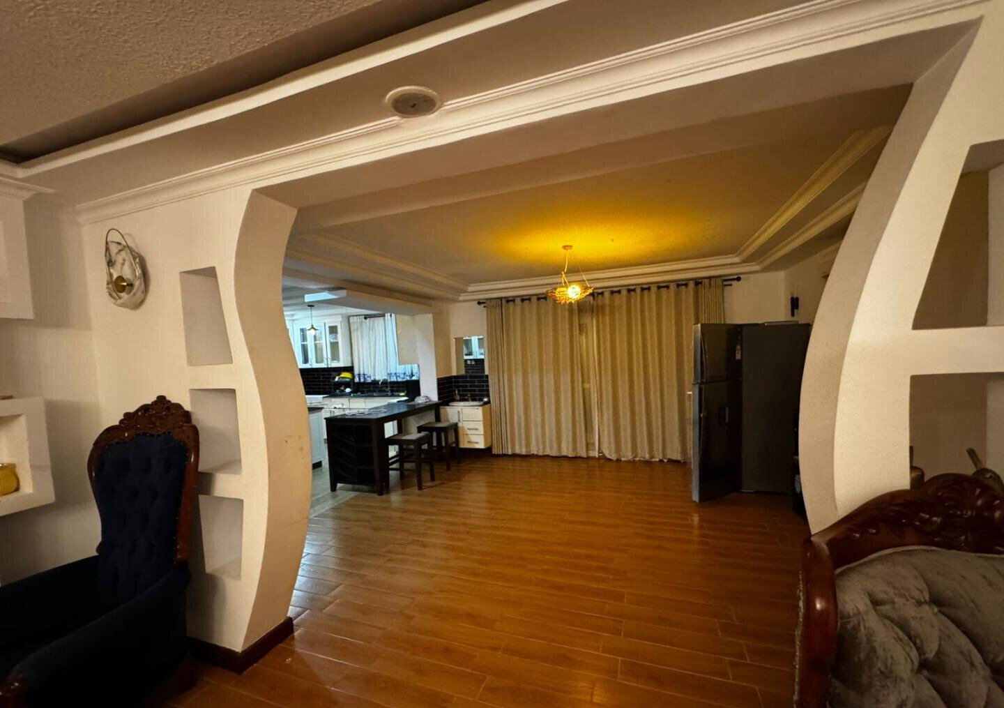 6BR All-Ensuite Townhouse with Pool, 1 Min to Beach - Nyali
