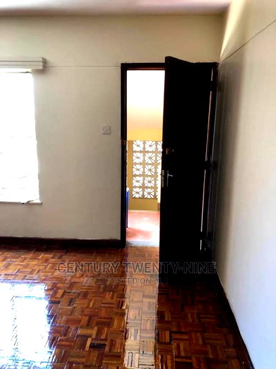 Mini Flat in Rehmat Apartments, Parklands/Highridge for sale - Image 2