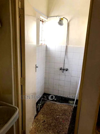 Mini Flat in Rehmat Apartments, Parklands/Highridge for sale - Image 6