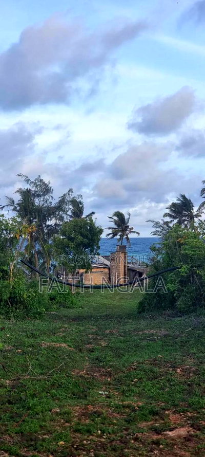 For Sale 4acres on 2nd Row From the Beach Kikambala - Image 2