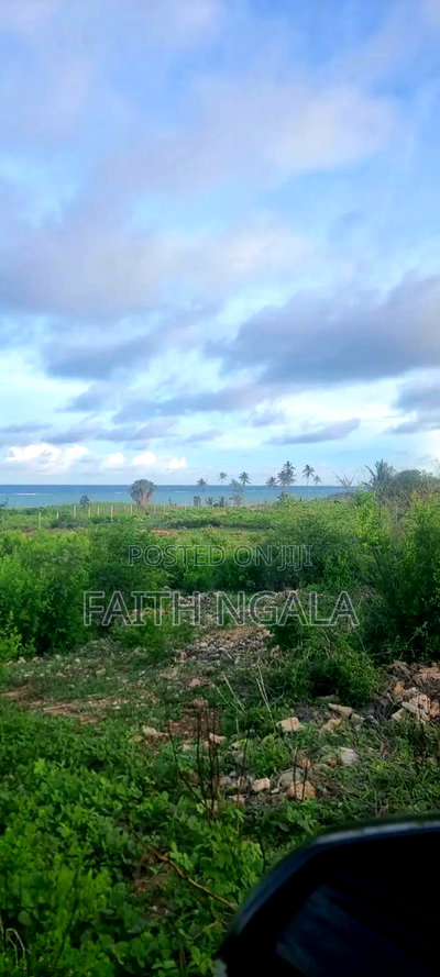For Sale 4acres on 2nd Row From the Beach Kikambala - Image 1