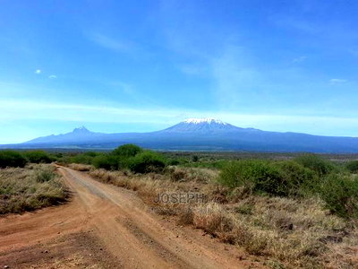 Kimana 60acres Near Sopa Lodge Amboseli - Image 5