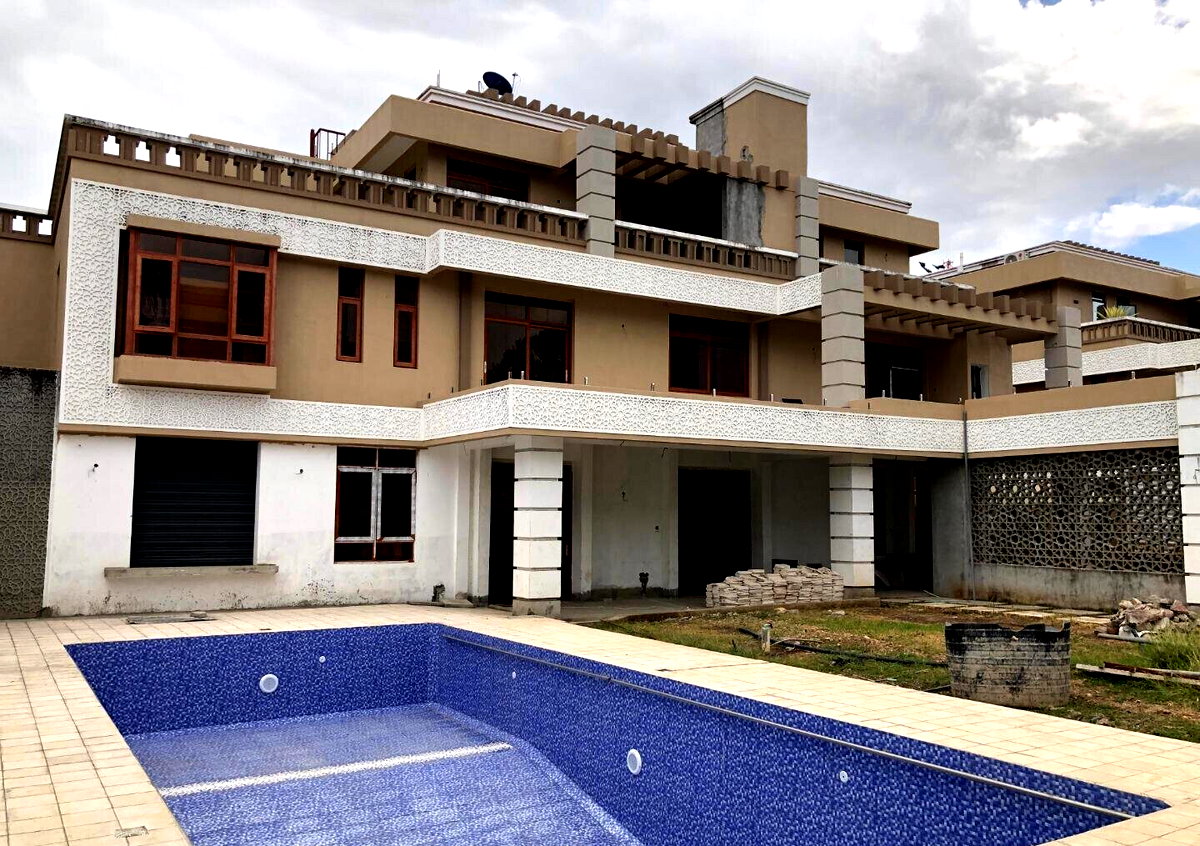 Newly Built 5BR Townhouse with Private Pool - Nyali