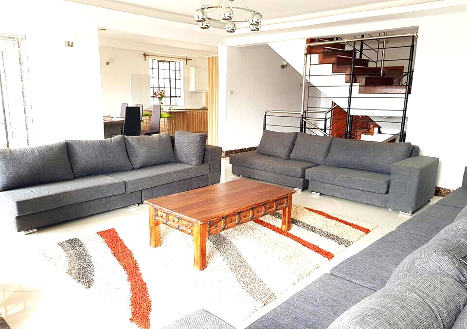 Sunken Lounge Townhouse with Fireplace & Garden - Kitisuru