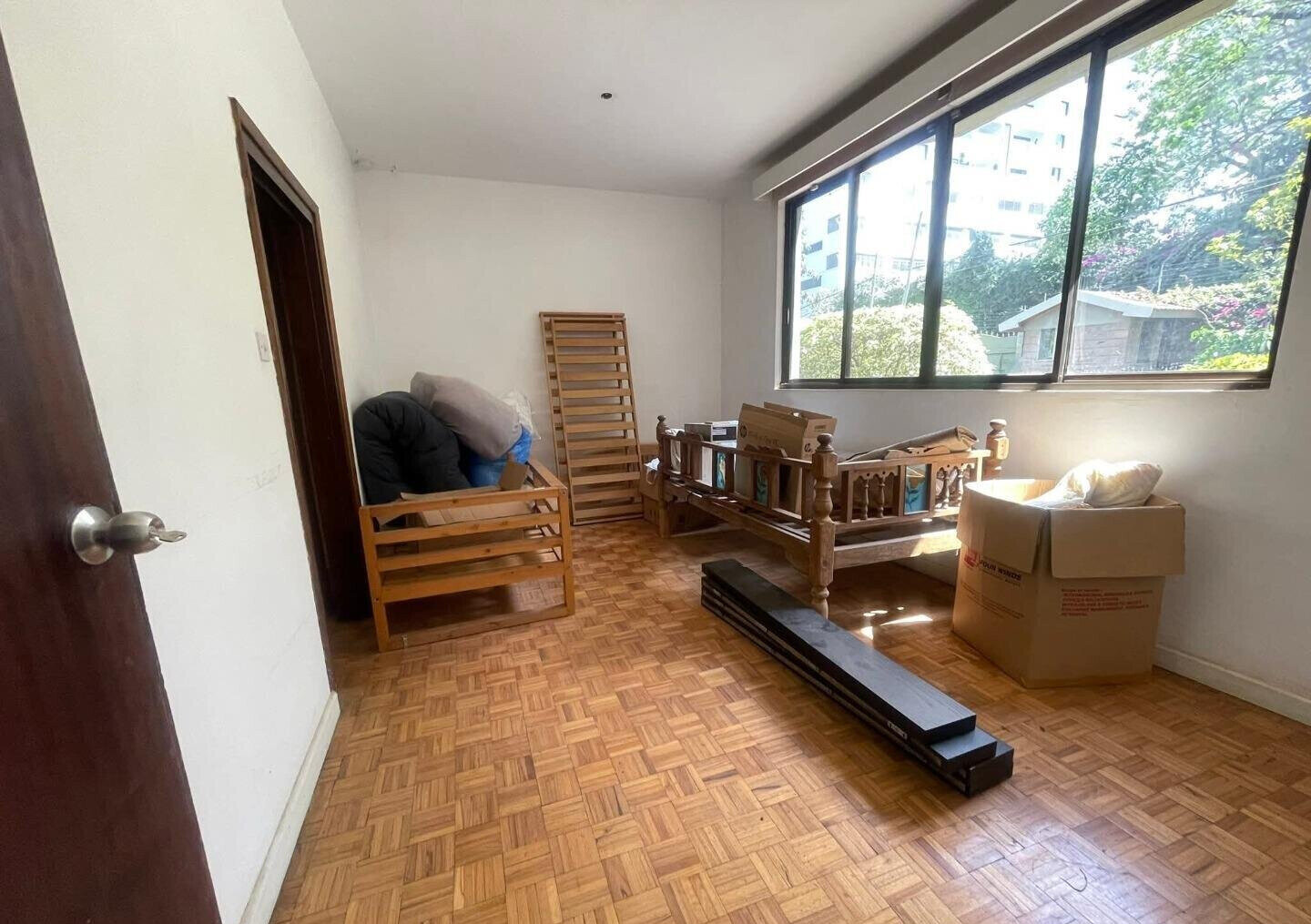 0.5-Acre Family Townhouse with Pool & Gym - Kileleshwa