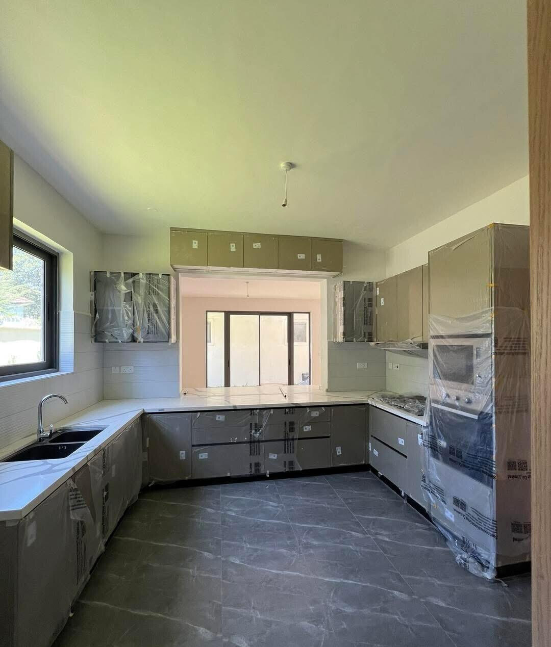 6-Ensuite Townhouse with Rooftop Terrace & Gym - Lavington