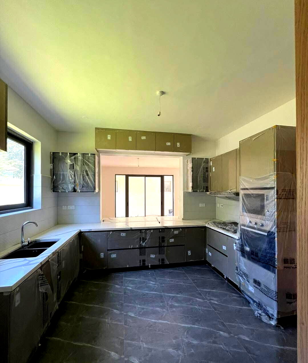 6-Ensuite Townhouse with Rooftop Terrace & Gym - Lavington