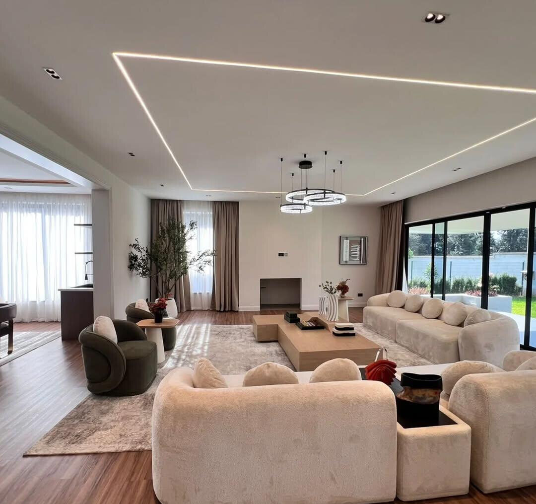 Luxury 5BR Villa on 0.16 Acre Plot