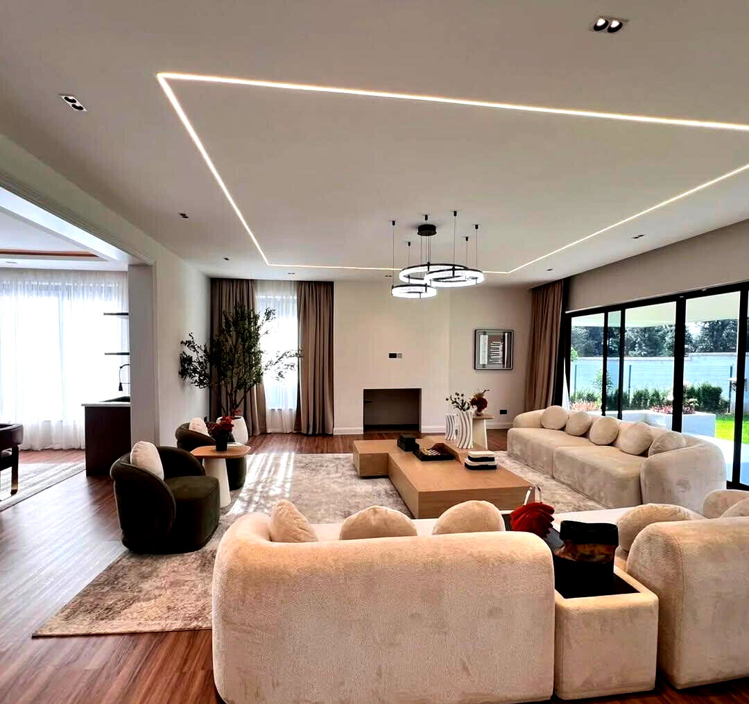 Luxury 5BR Villa on 0.16 Acre Plot