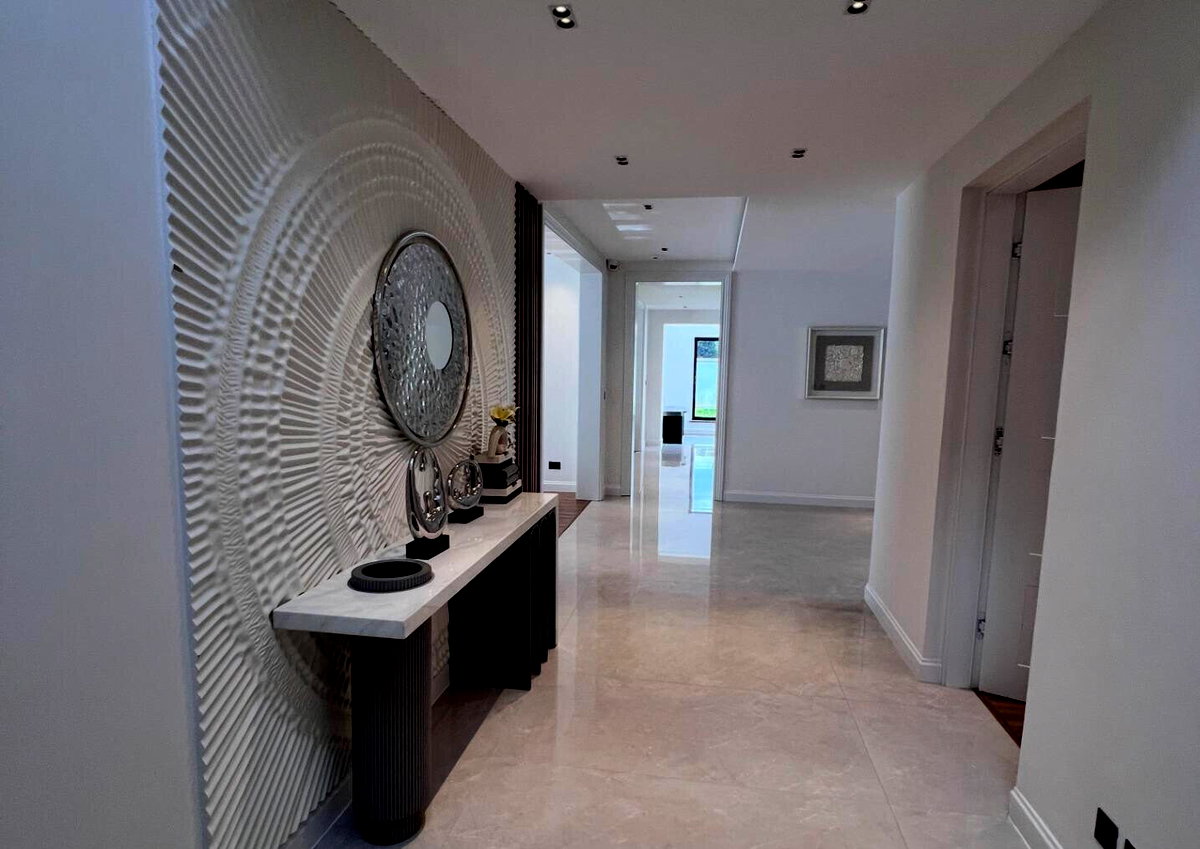 Luxury 5BR Villa on 0.16 Acre Plot