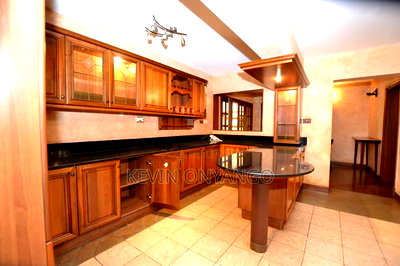 5bdrm House in Runda for rent - Image 11